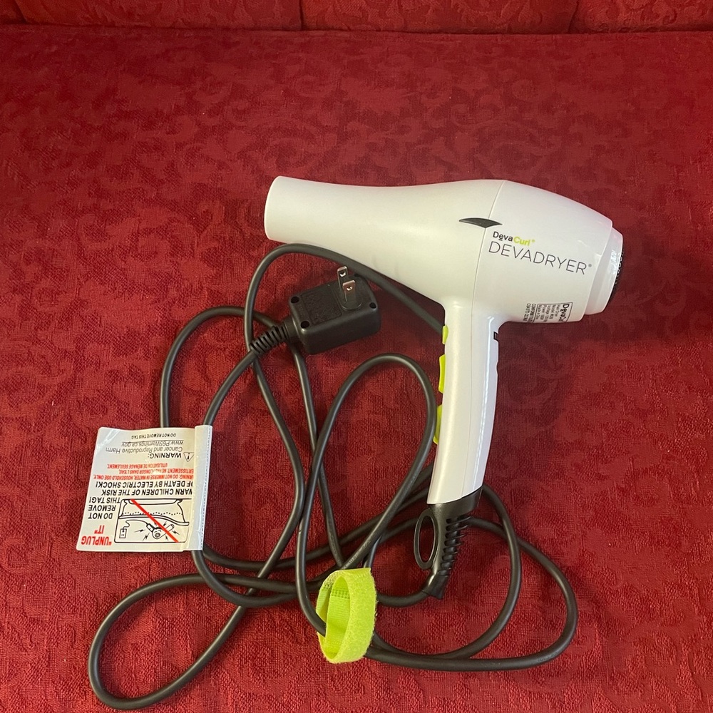 Deva Hairdryer